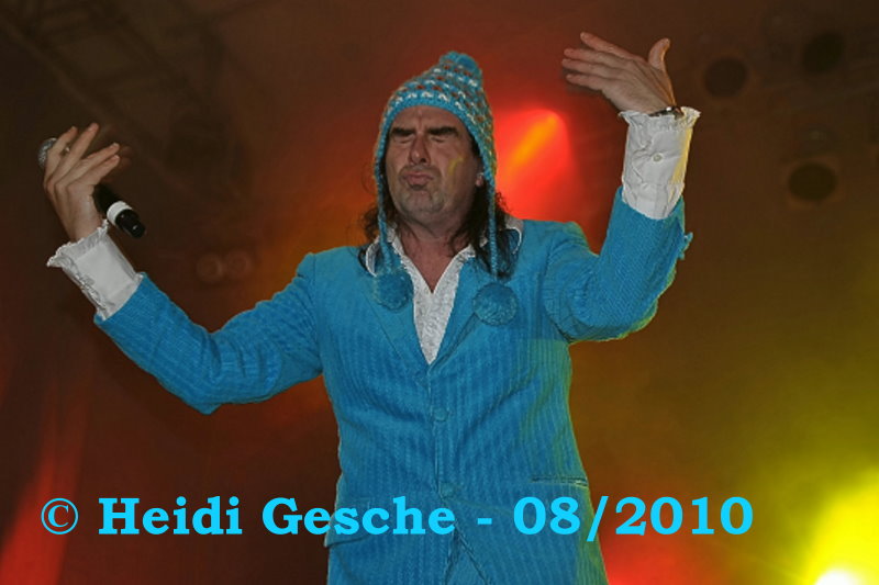 Guildo Horn + Die Orthopaedischen Struempfe (04).JPG